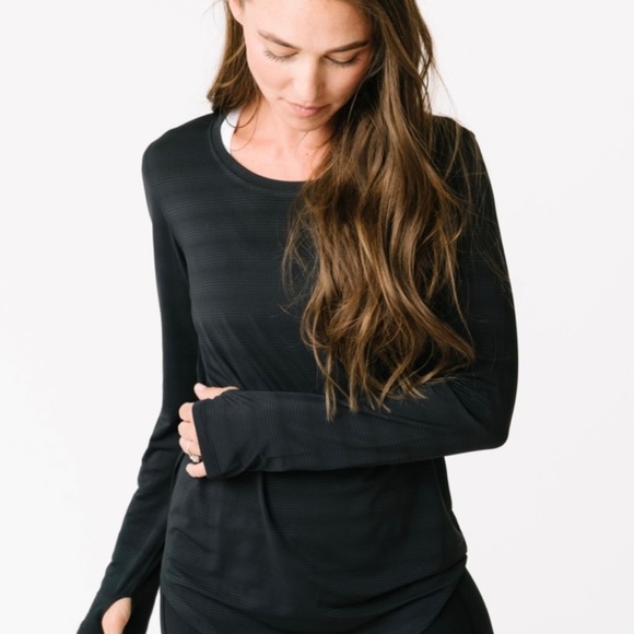ZYIA Tops - ZYIA Active subtle stripe long sleeve black shirt